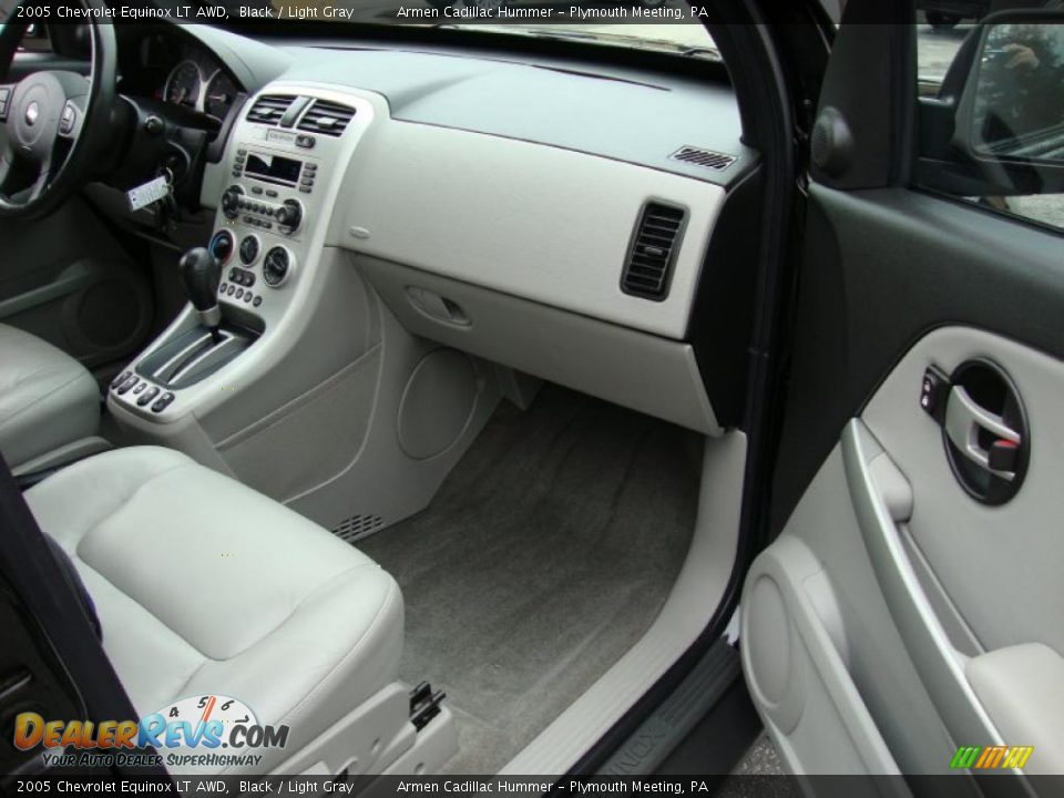2005 Chevrolet Equinox LT AWD Black / Light Gray Photo #15