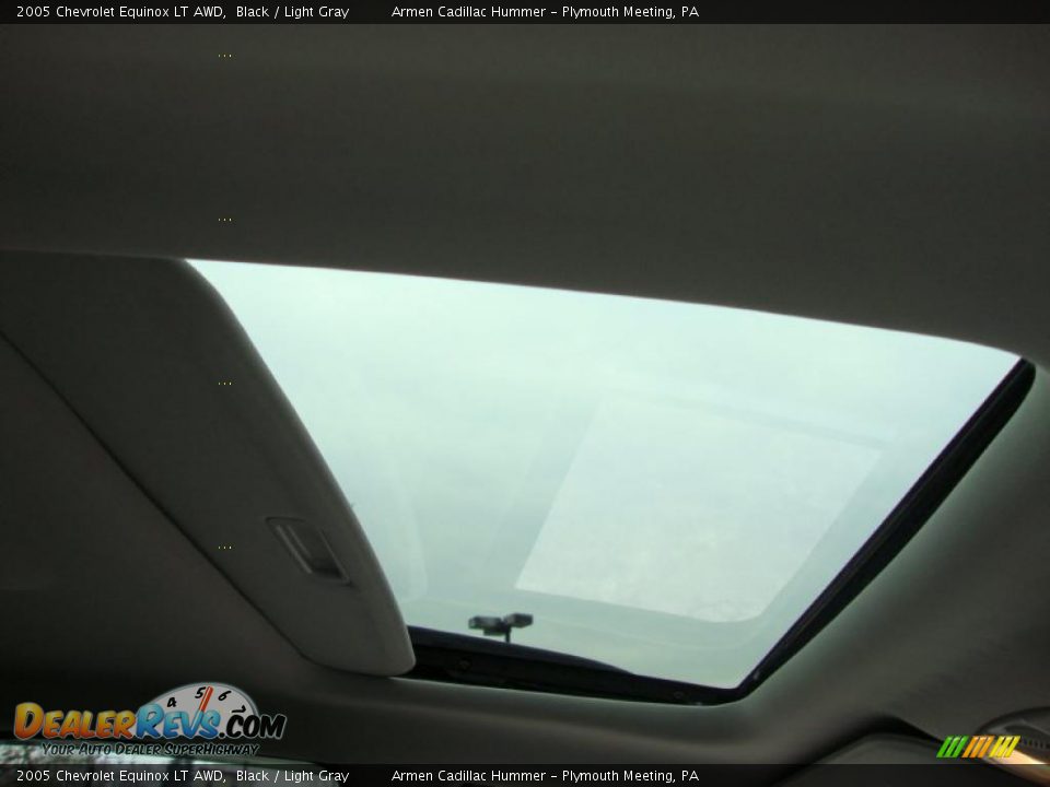 2005 Chevrolet Equinox LT AWD Black / Light Gray Photo #18