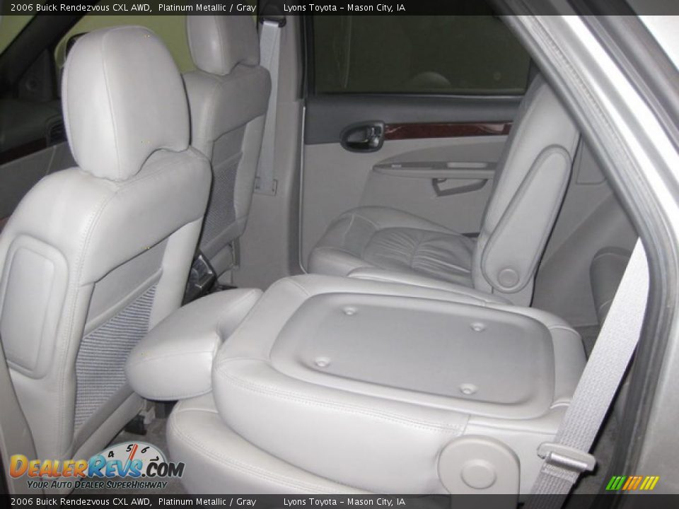 2006 Buick Rendezvous CXL AWD Platinum Metallic / Gray Photo #8
