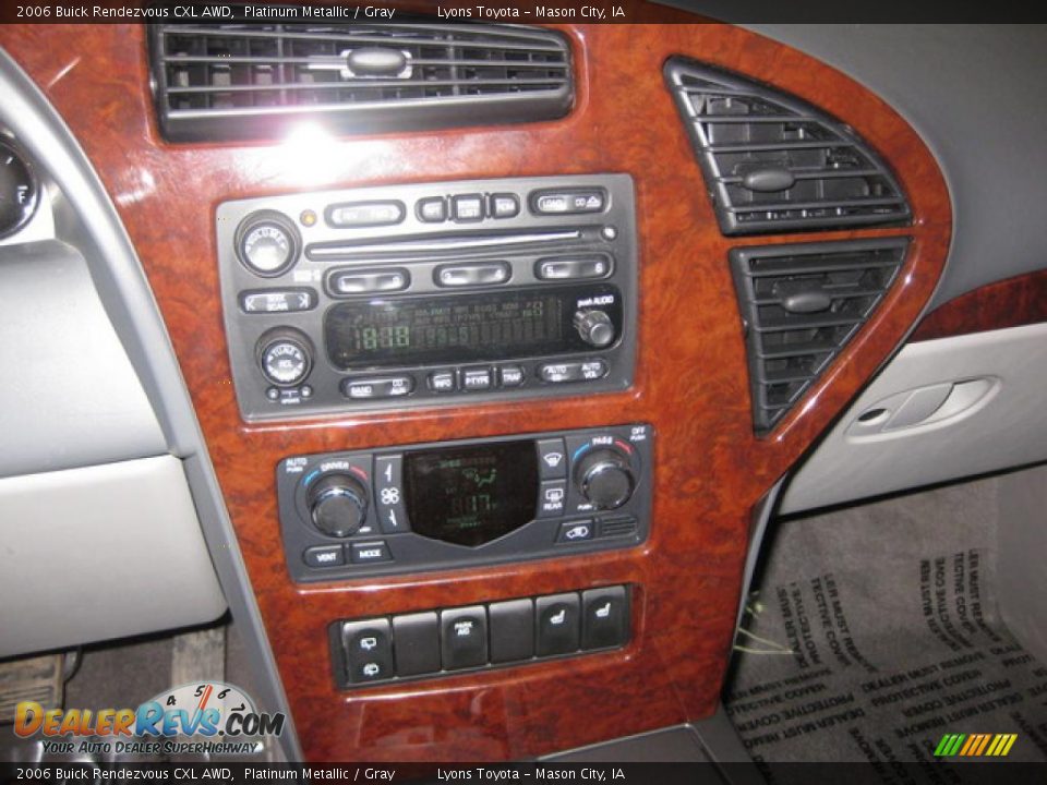 2006 Buick Rendezvous CXL AWD Platinum Metallic / Gray Photo #12