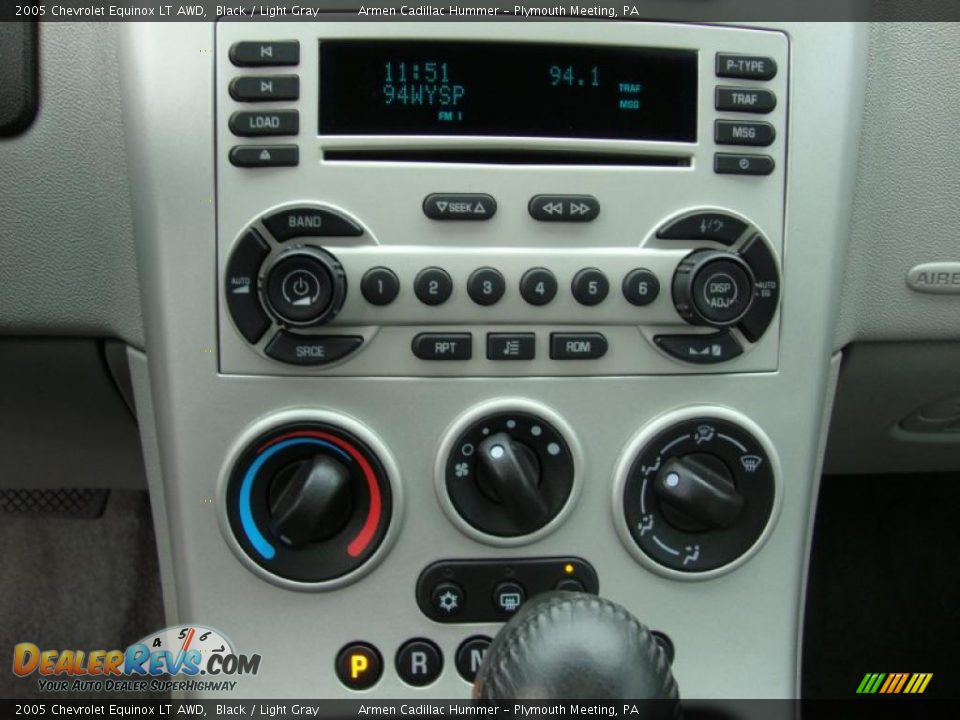 2005 Chevrolet Equinox LT AWD Black / Light Gray Photo #30