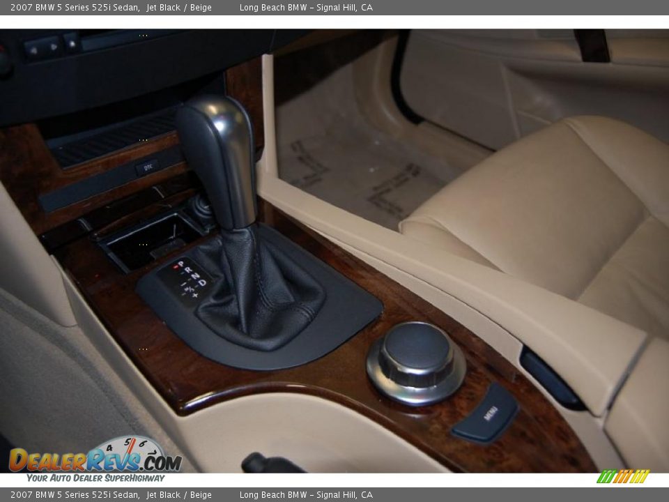 2007 BMW 5 Series 525i Sedan Jet Black / Beige Photo #35