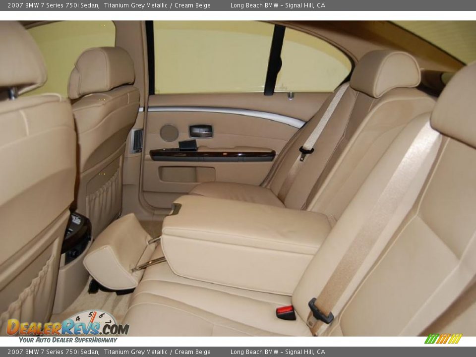 2007 BMW 7 Series 750i Sedan Titanium Grey Metallic / Cream Beige Photo #23