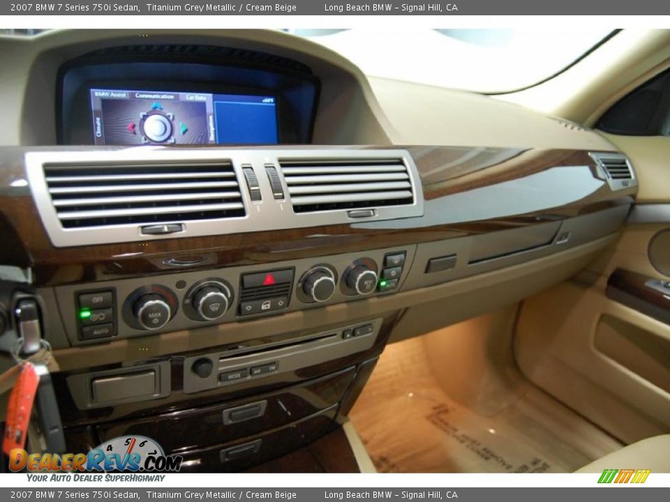 2007 BMW 7 Series 750i Sedan Titanium Grey Metallic / Cream Beige Photo #31