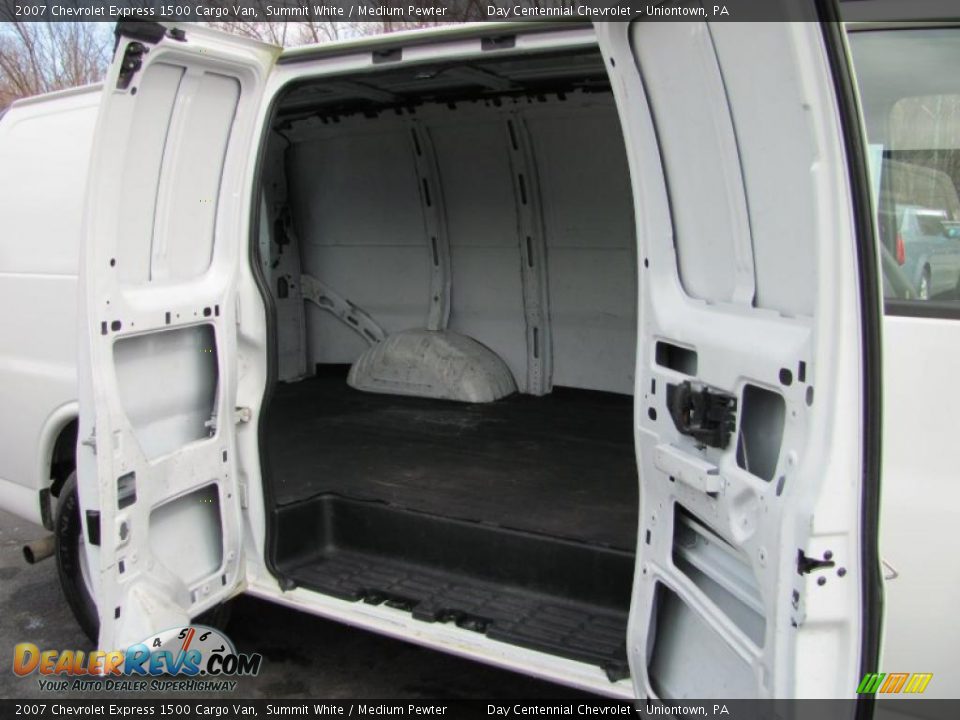 2007 Chevrolet Express 1500 Cargo Van Summit White / Medium Pewter Photo #12