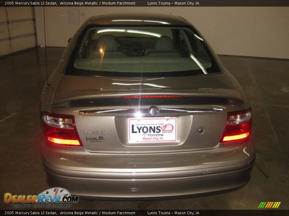2005 Mercury Sable LS Sedan Arizona Beige Metallic / Medium Parchment Photo #6