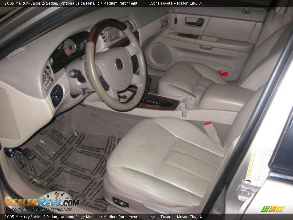 2005 Mercury Sable LS Sedan Arizona Beige Metallic / Medium Parchment Photo #7