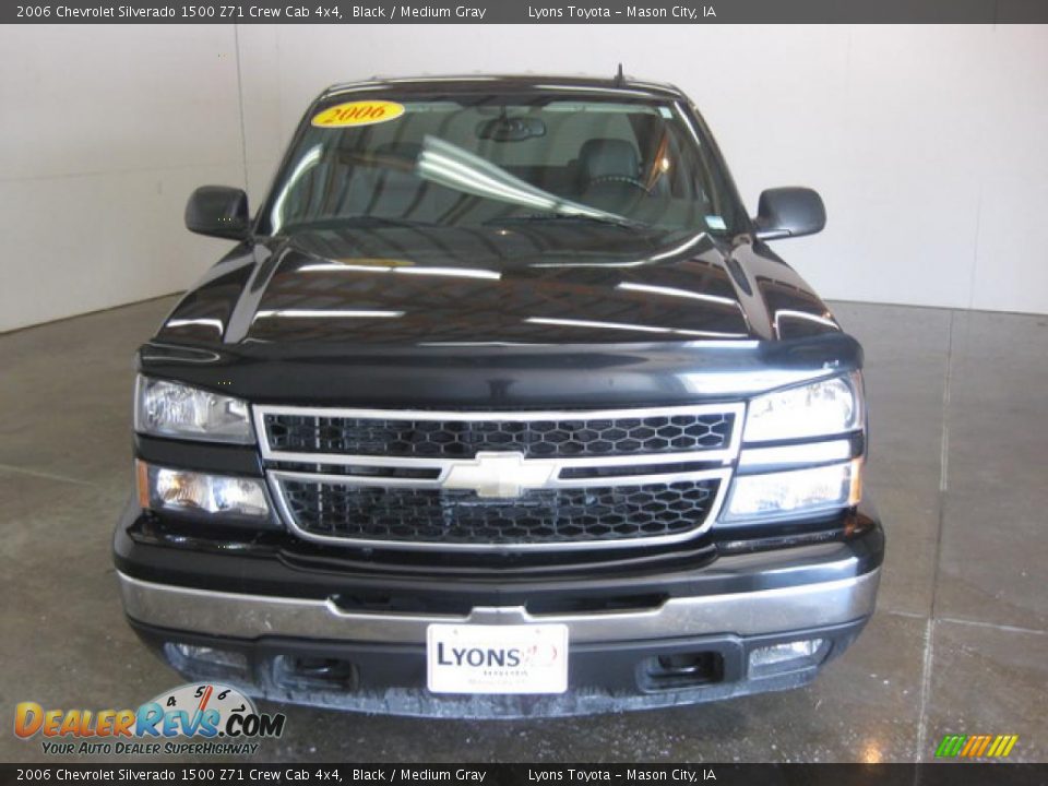 2006 Chevrolet Silverado 1500 Z71 Crew Cab 4x4 Black / Medium Gray Photo #2