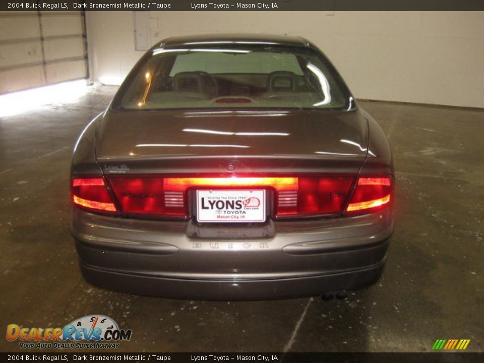 2004 Buick Regal LS Dark Bronzemist Metallic / Taupe Photo #5