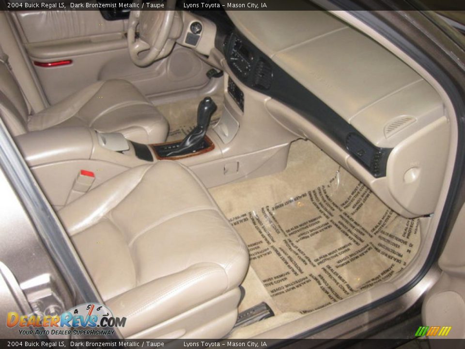 2004 Buick Regal LS Dark Bronzemist Metallic / Taupe Photo #14
