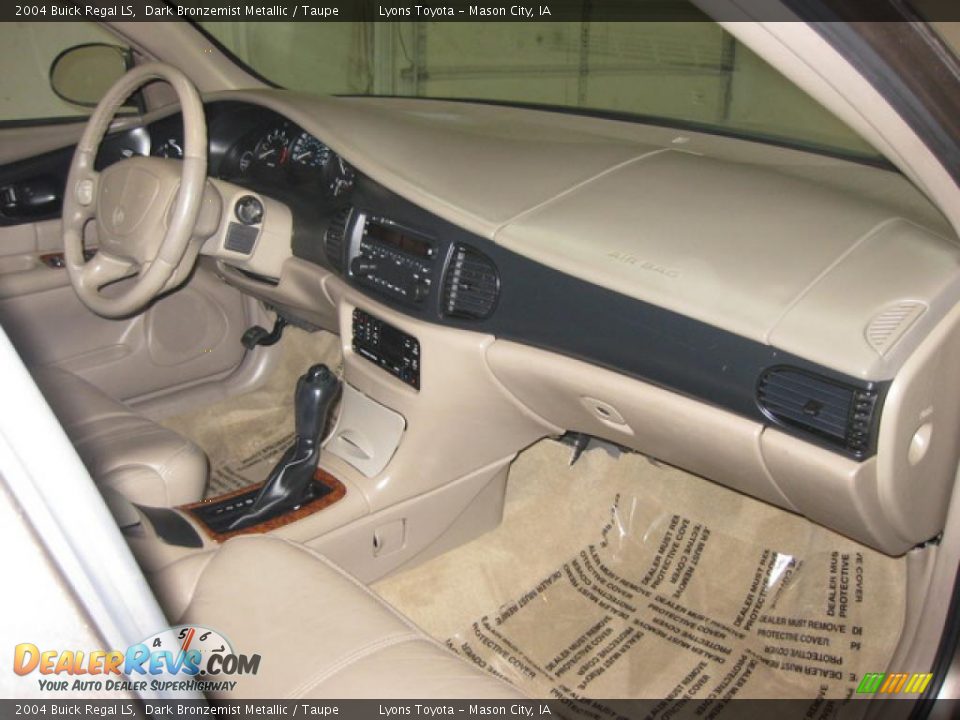 2004 Buick Regal LS Dark Bronzemist Metallic / Taupe Photo #15