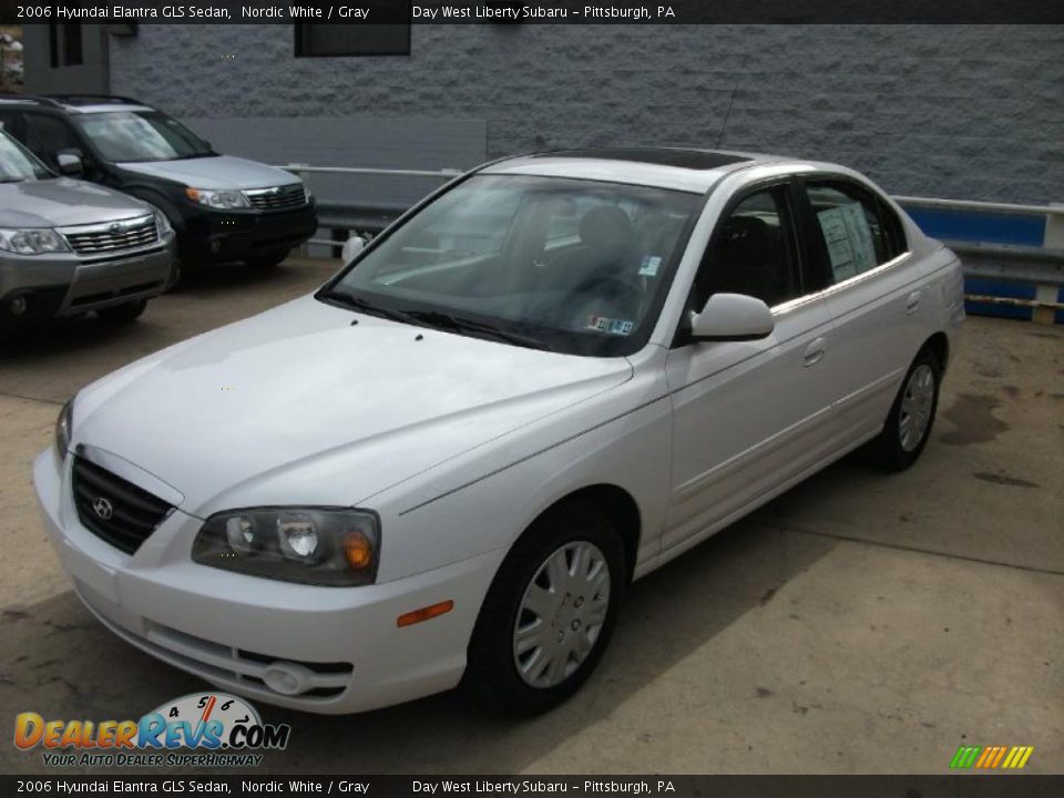 2006 Hyundai Elantra GLS Sedan Nordic White / Gray Photo #8
