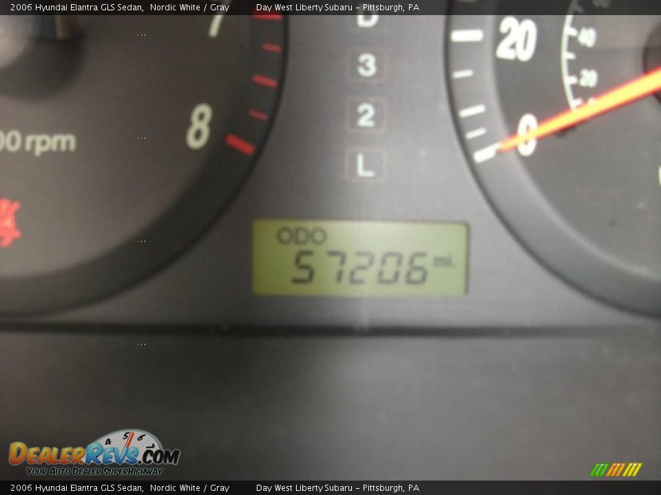 2006 Hyundai Elantra GLS Sedan Nordic White / Gray Photo #15