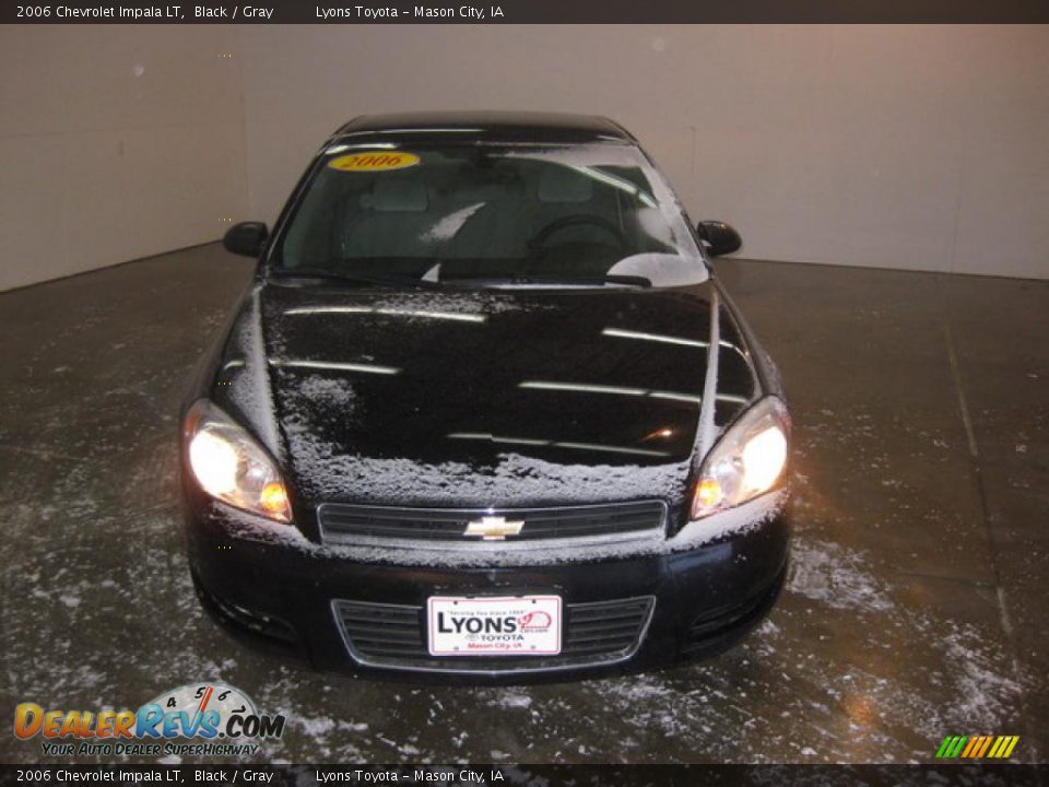2006 Chevrolet Impala LT Black / Gray Photo #2