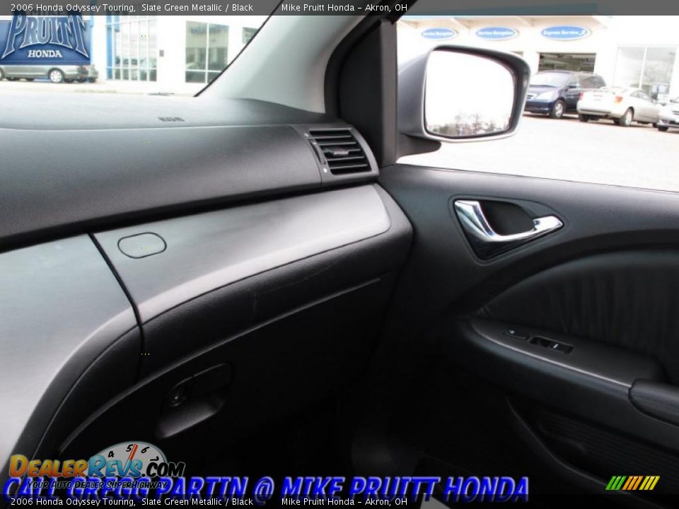 2006 Honda Odyssey Touring Slate Green Metallic / Black Photo #31