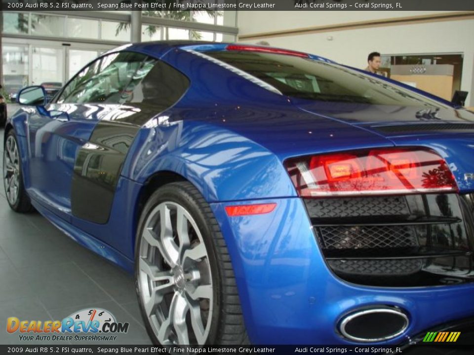 Sepang Blue Pearl Effect 2009 Audi R8 5.2 FSI quattro Photo #3