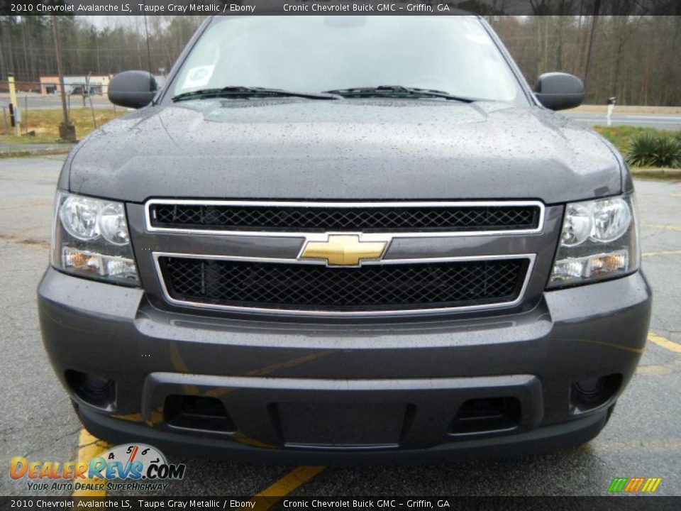 2010 Chevrolet Avalanche LS Taupe Gray Metallic / Ebony Photo #8