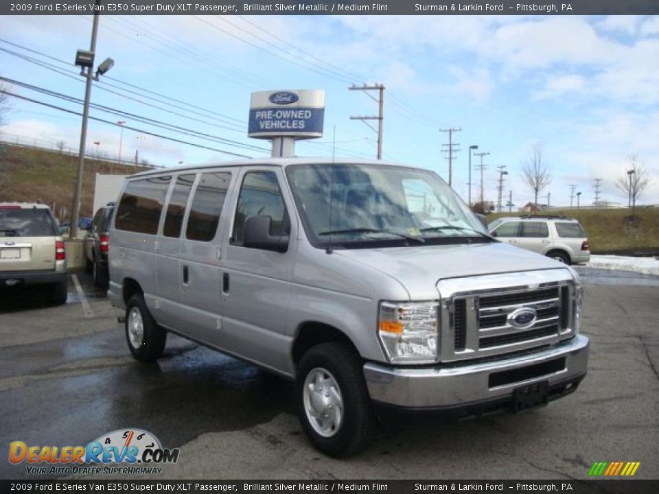 2009 Ford E Series Van E350 Super Duty XLT Passenger Brilliant Silver Metallic / Medium Flint Photo #1