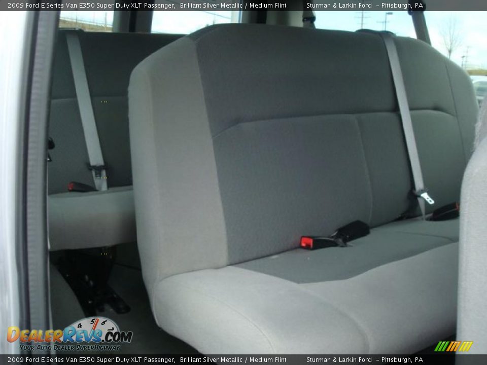 2009 Ford E Series Van E350 Super Duty XLT Passenger Brilliant Silver Metallic / Medium Flint Photo #13