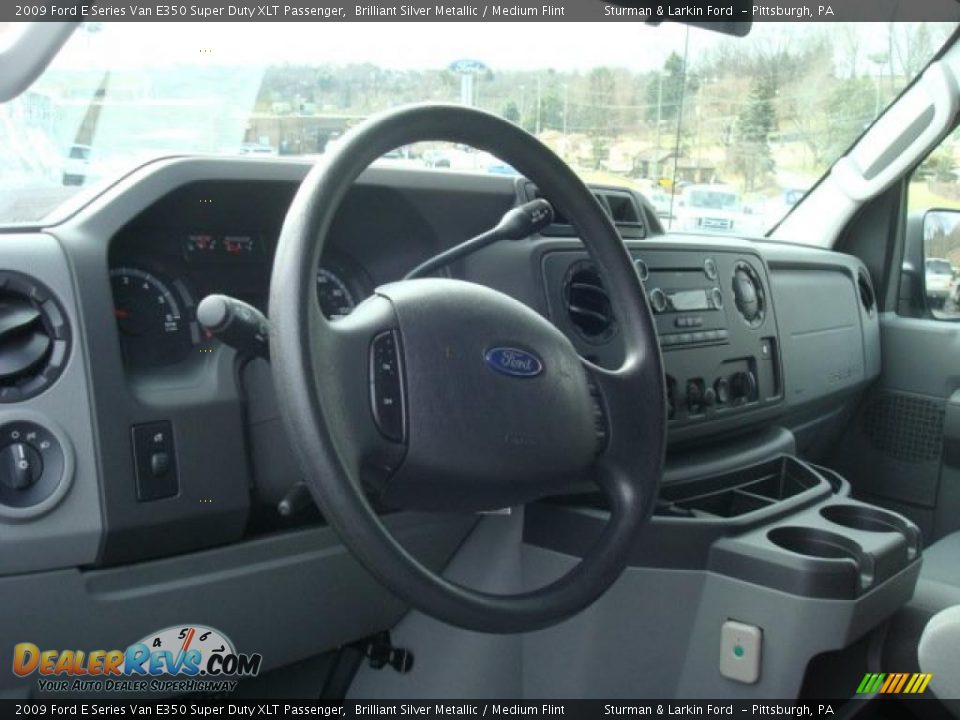 2009 Ford E Series Van E350 Super Duty XLT Passenger Brilliant Silver Metallic / Medium Flint Photo #17