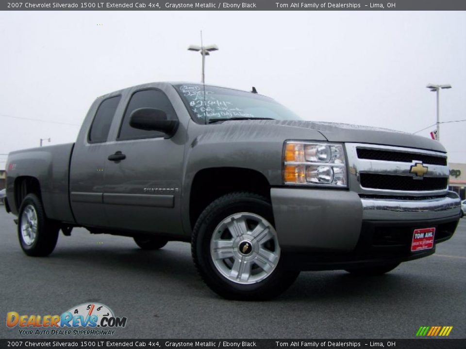 2007 Chevrolet Silverado 1500 LT Extended Cab 4x4 Graystone Metallic / Ebony Black Photo #1