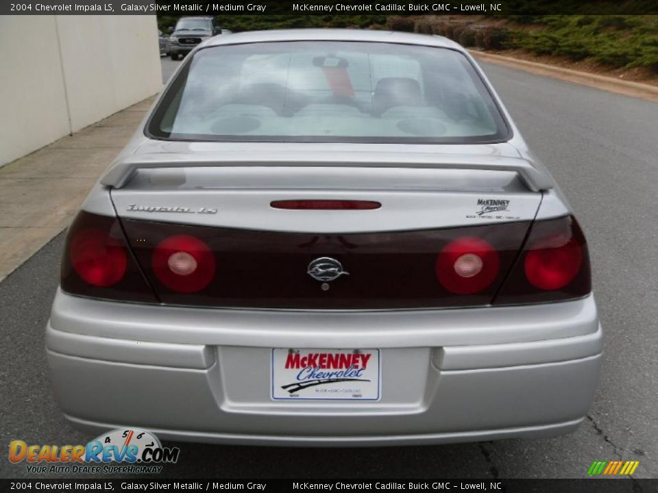 2004 Chevrolet Impala LS Galaxy Silver Metallic / Medium Gray Photo #3