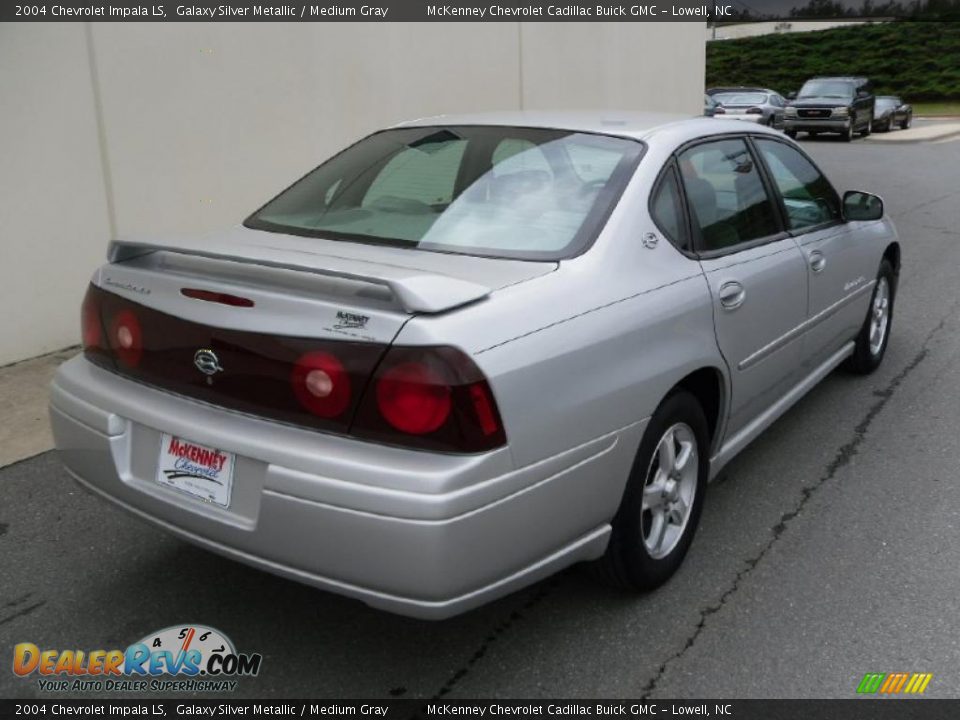 2004 Chevrolet Impala LS Galaxy Silver Metallic / Medium Gray Photo #4