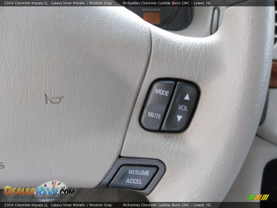 2004 Chevrolet Impala LS Galaxy Silver Metallic / Medium Gray Photo #11