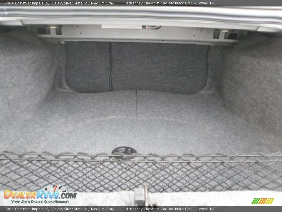 2004 Chevrolet Impala LS Galaxy Silver Metallic / Medium Gray Photo #17