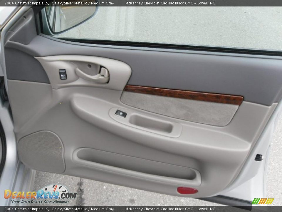 2004 Chevrolet Impala LS Galaxy Silver Metallic / Medium Gray Photo #21