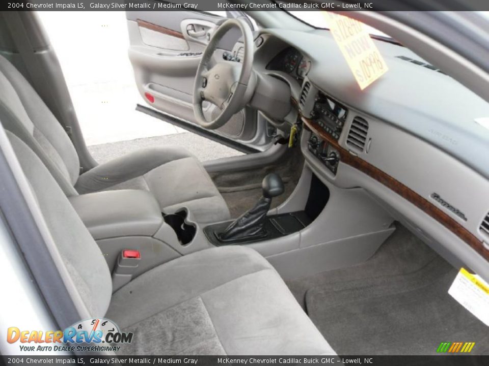 2004 Chevrolet Impala LS Galaxy Silver Metallic / Medium Gray Photo #22