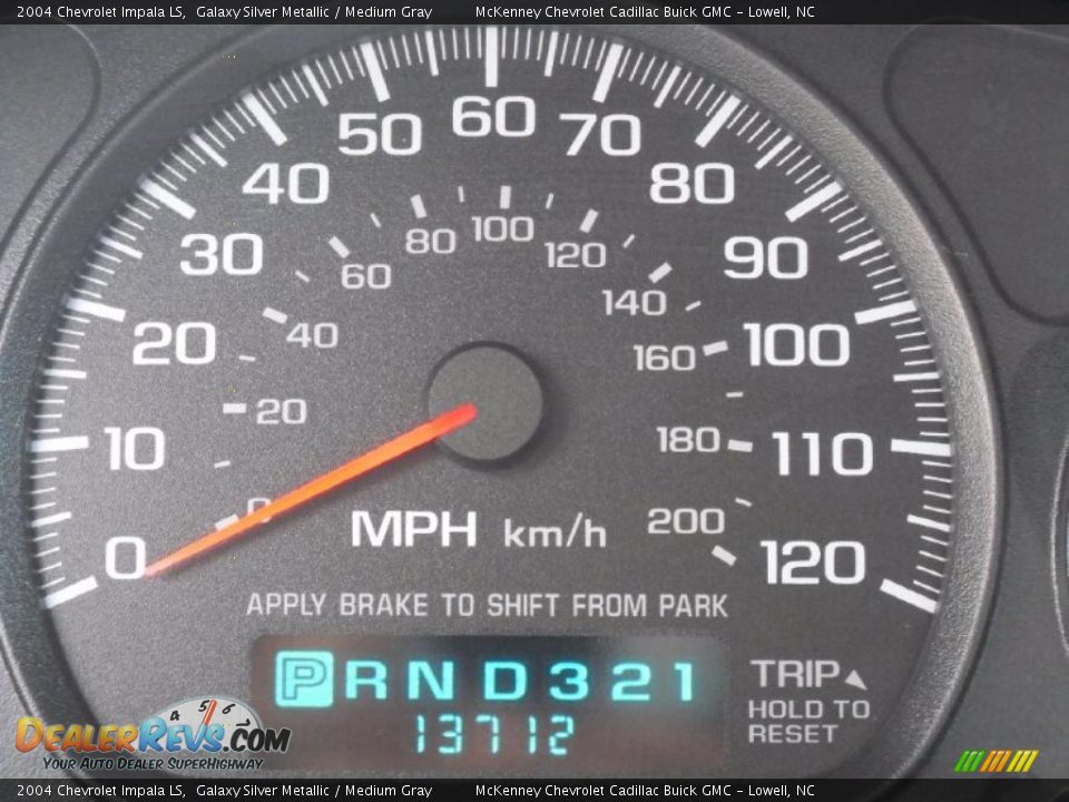 2004 Chevrolet Impala LS Galaxy Silver Metallic / Medium Gray Photo #27