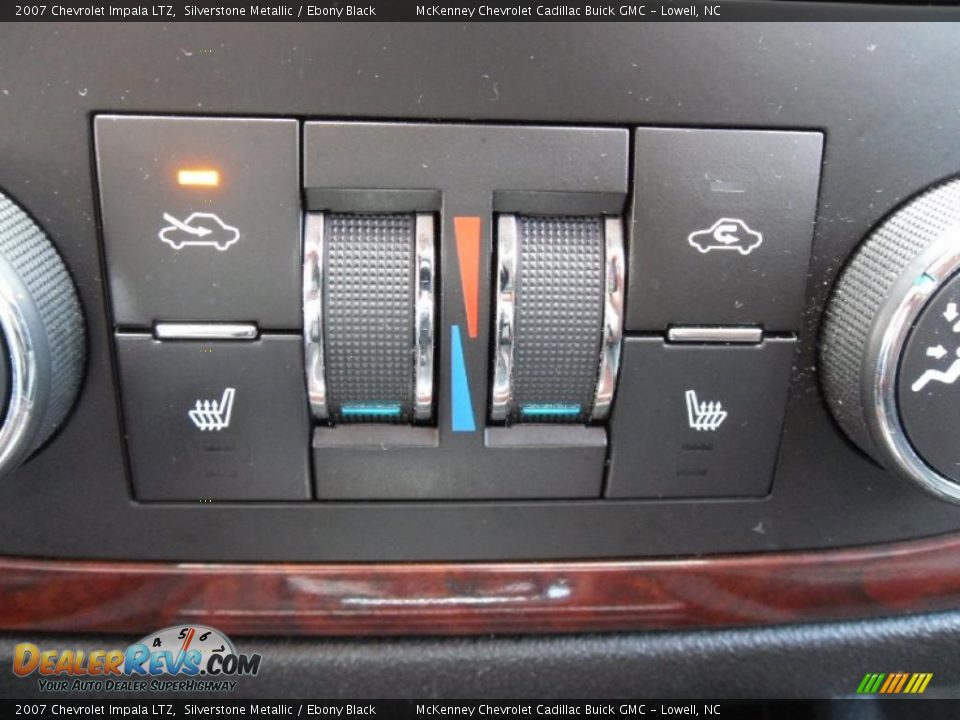 2007 Chevrolet Impala LTZ Silverstone Metallic / Ebony Black Photo #13