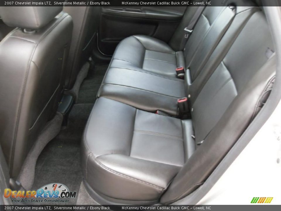 2007 Chevrolet Impala LTZ Silverstone Metallic / Ebony Black Photo #14