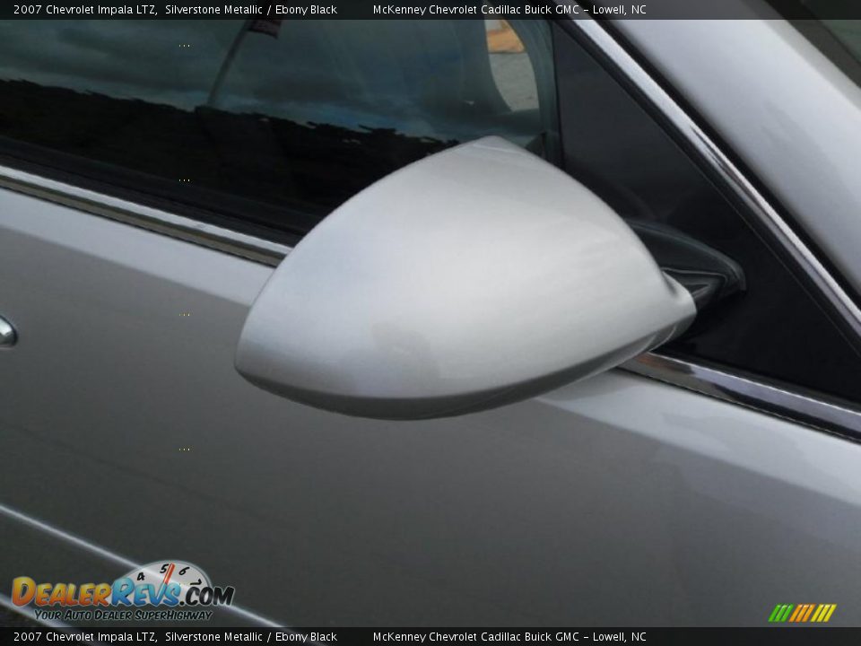 2007 Chevrolet Impala LTZ Silverstone Metallic / Ebony Black Photo #23