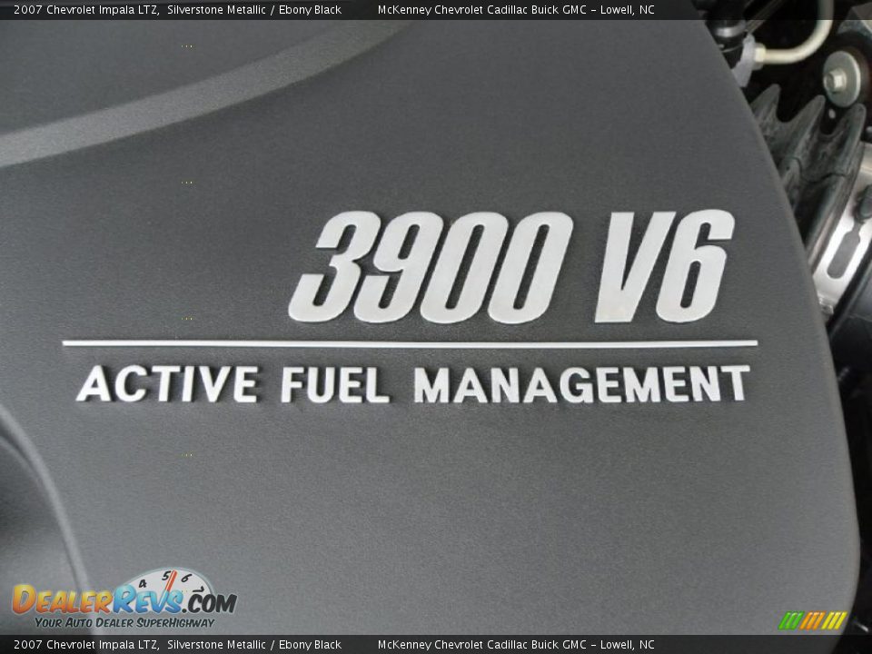 2007 Chevrolet Impala LTZ Silverstone Metallic / Ebony Black Photo #26