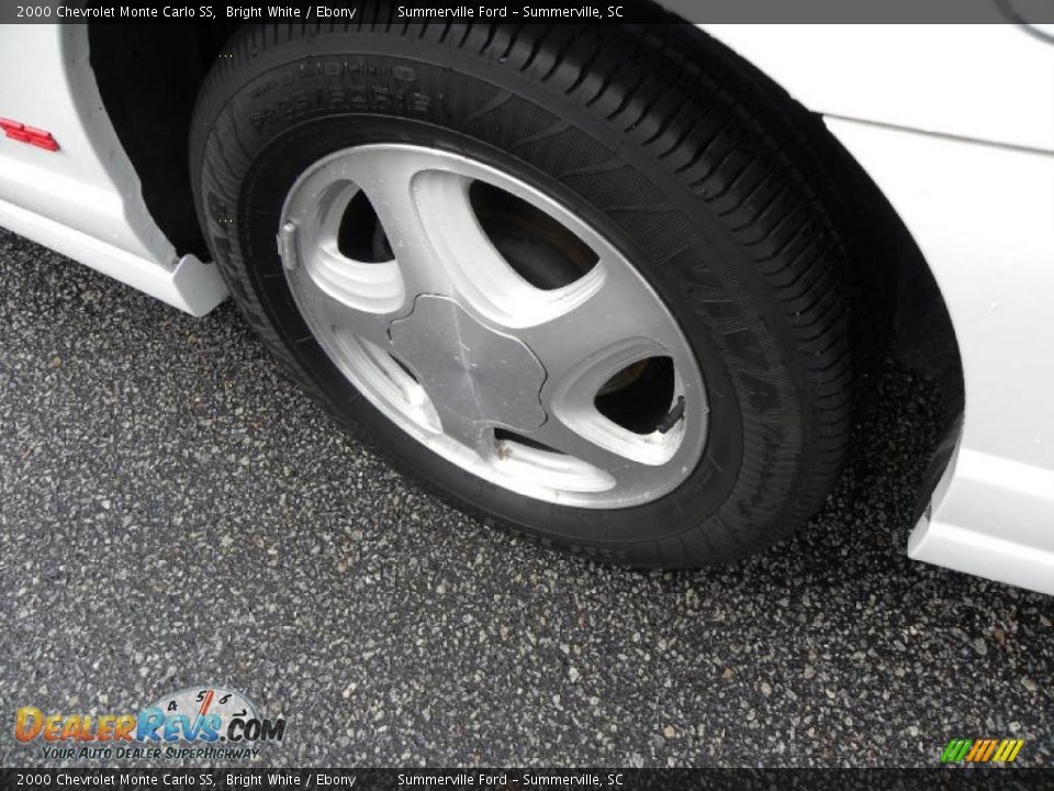 2000 Chevrolet Monte Carlo SS Bright White / Ebony Photo #14