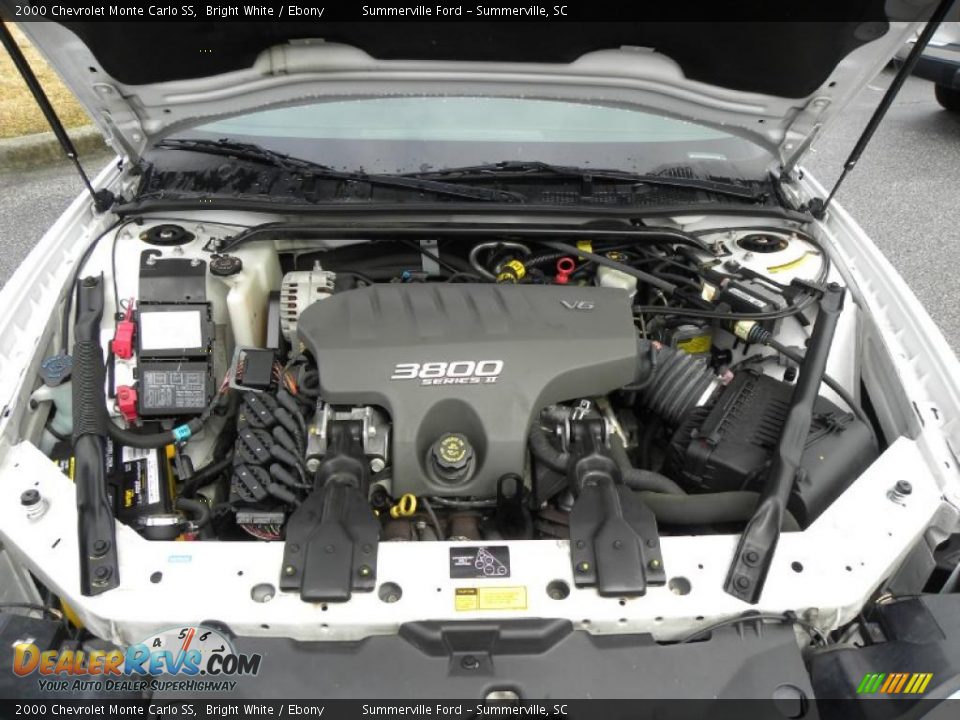 2000 Chevrolet Monte Carlo SS Bright White / Ebony Photo #16