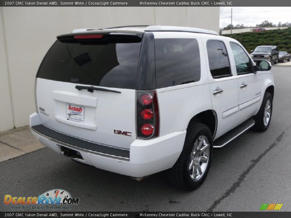 2007 GMC Yukon Denali AWD Summit White / Cocoa/Light Cashmere Photo #4