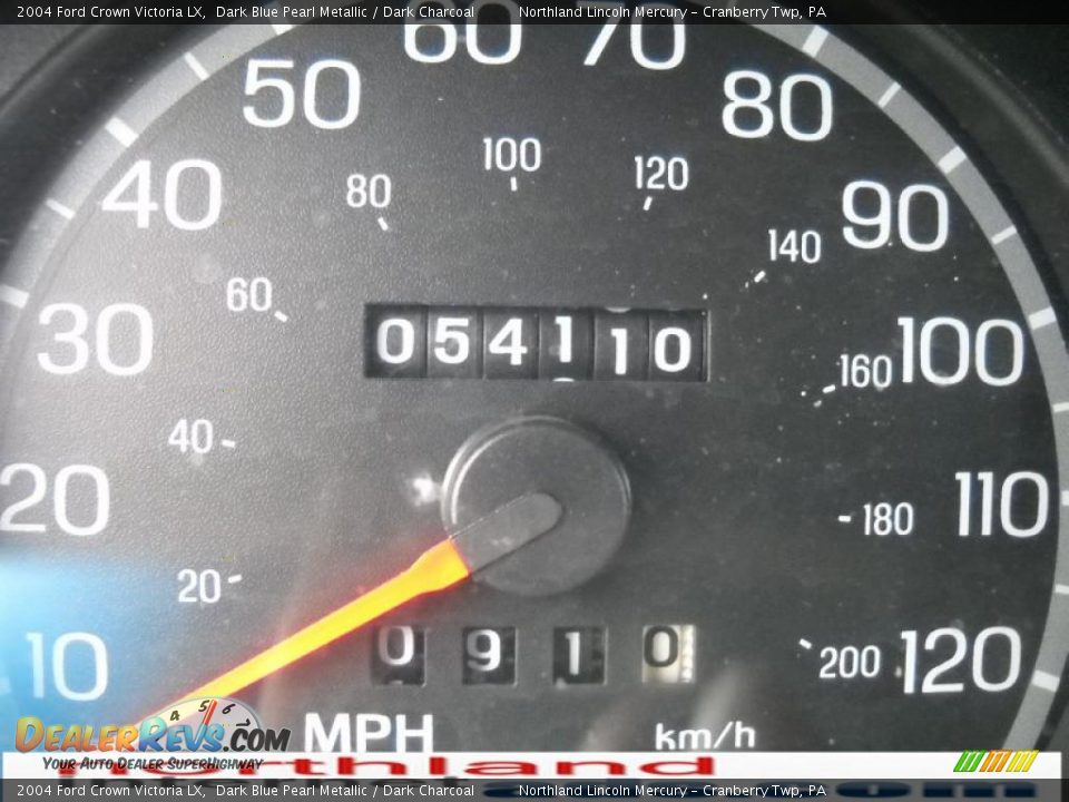 2004 Ford Crown Victoria LX Dark Blue Pearl Metallic / Dark Charcoal Photo #20