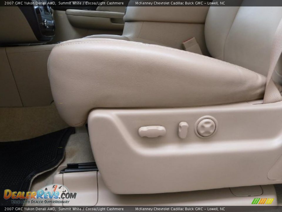 2007 GMC Yukon Denali AWD Summit White / Cocoa/Light Cashmere Photo #9