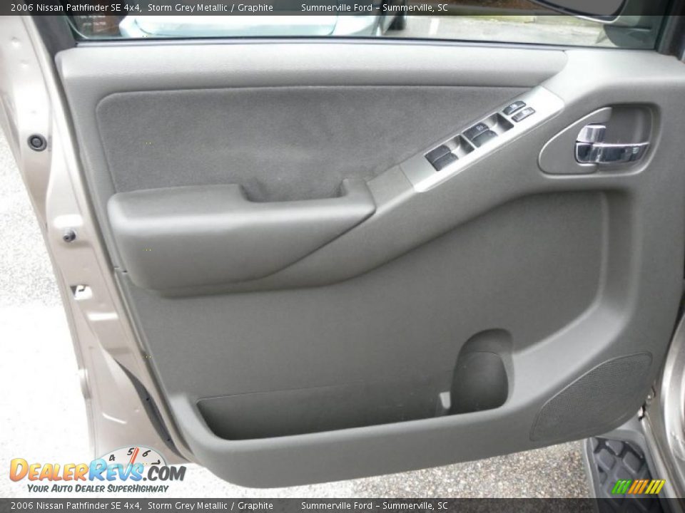 2006 Nissan Pathfinder SE 4x4 Storm Grey Metallic / Graphite Photo #5