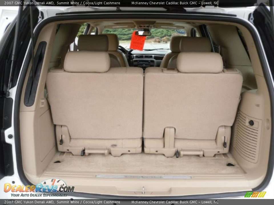 2007 GMC Yukon Denali AWD Summit White / Cocoa/Light Cashmere Photo #12