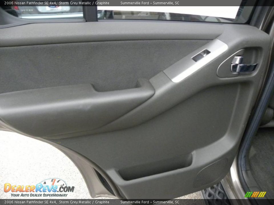 2006 Nissan Pathfinder SE 4x4 Storm Grey Metallic / Graphite Photo #8