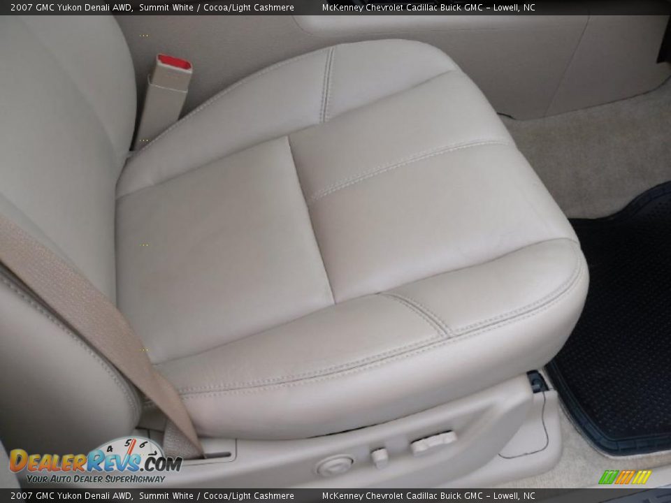 2007 GMC Yukon Denali AWD Summit White / Cocoa/Light Cashmere Photo #15