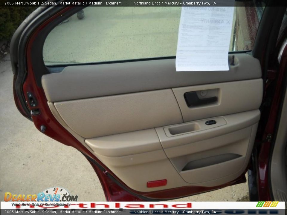 2005 Mercury Sable LS Sedan Merlot Metallic / Medium Parchment Photo #10