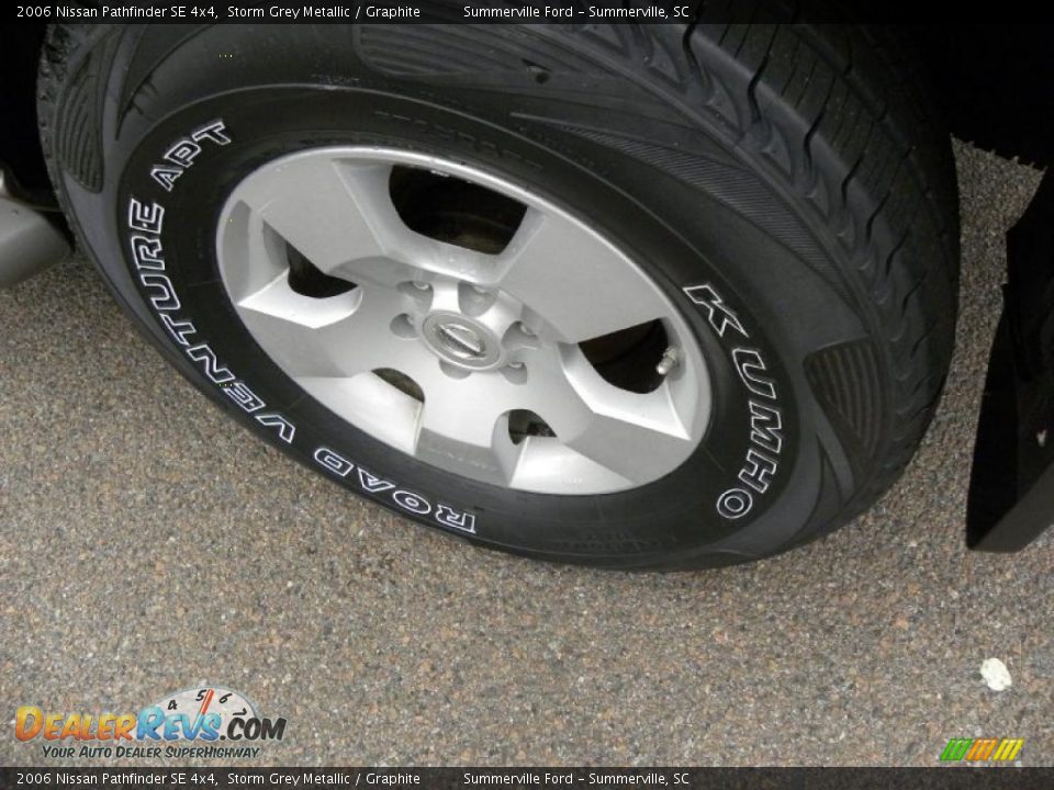 2006 Nissan Pathfinder SE 4x4 Storm Grey Metallic / Graphite Photo #18