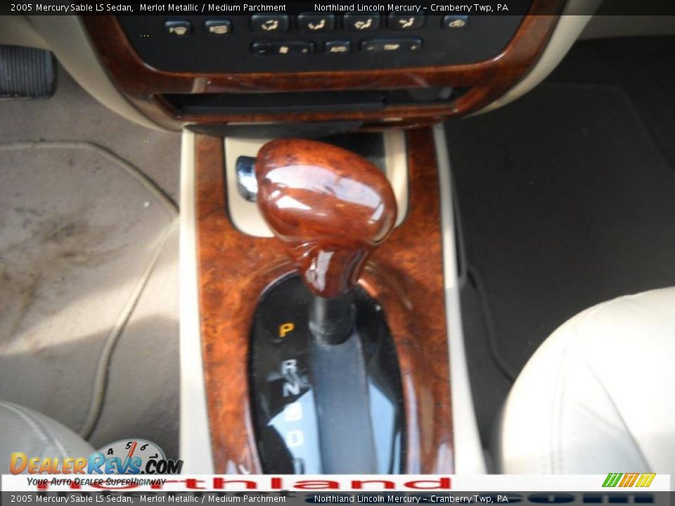 2005 Mercury Sable LS Sedan Merlot Metallic / Medium Parchment Photo #17