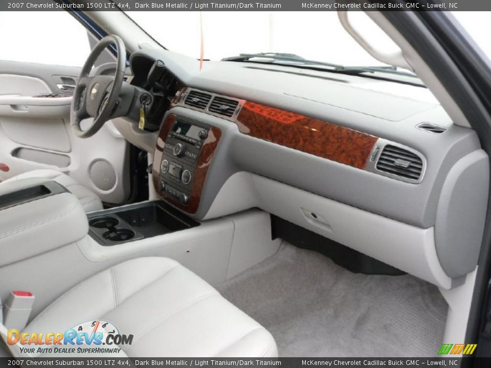 2007 Chevrolet Suburban 1500 LTZ 4x4 Dark Blue Metallic / Light Titanium/Dark Titanium Photo #14