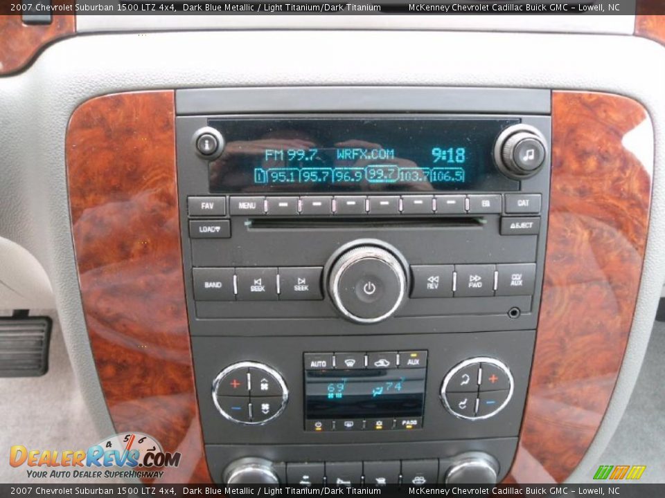 2007 Chevrolet Suburban 1500 LTZ 4x4 Dark Blue Metallic / Light Titanium/Dark Titanium Photo #24